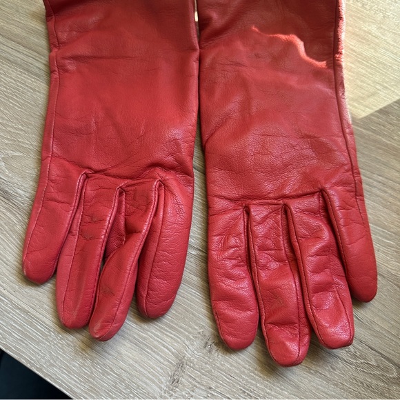 Vintage Fownes Red Leather cashmere lined Gloves - Picture 2 of 6